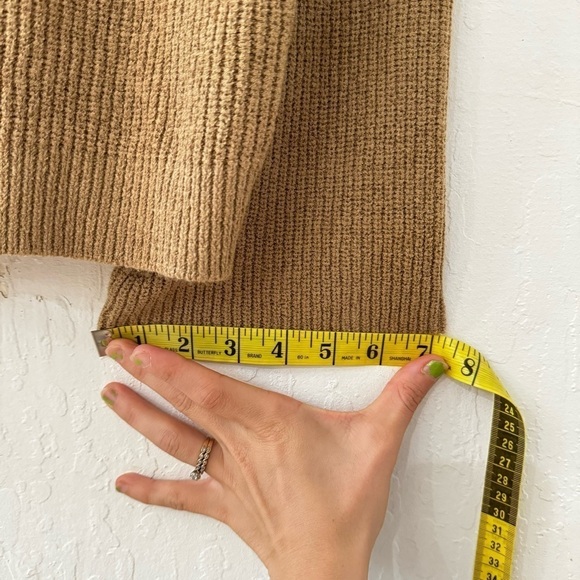 Lovers + Friends Camel Brown Wide Arm Pullover Crewneck Sweater Size Small - Picture 12 of 13